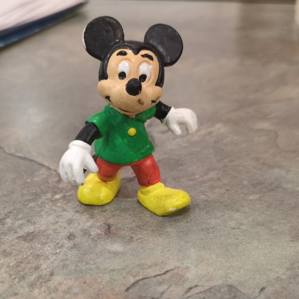 Classic Mouse Toy Figure - Green Shirt, Red Pants, Yellow Shoes